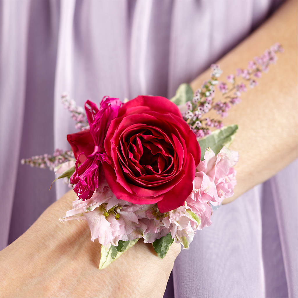 Rose Charm Corsage – Balloon Creations By Maria And Flower, Wilmington DE