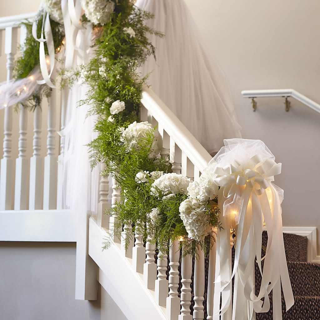Champagne Dreams Garland – Balloon Creations By Maria And Flower, Wilmington DE