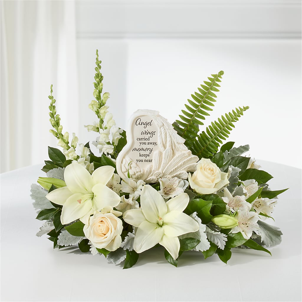 Holding You Close Arrangement –  Balloon Creations By Maria And Flower, Wilmington DE