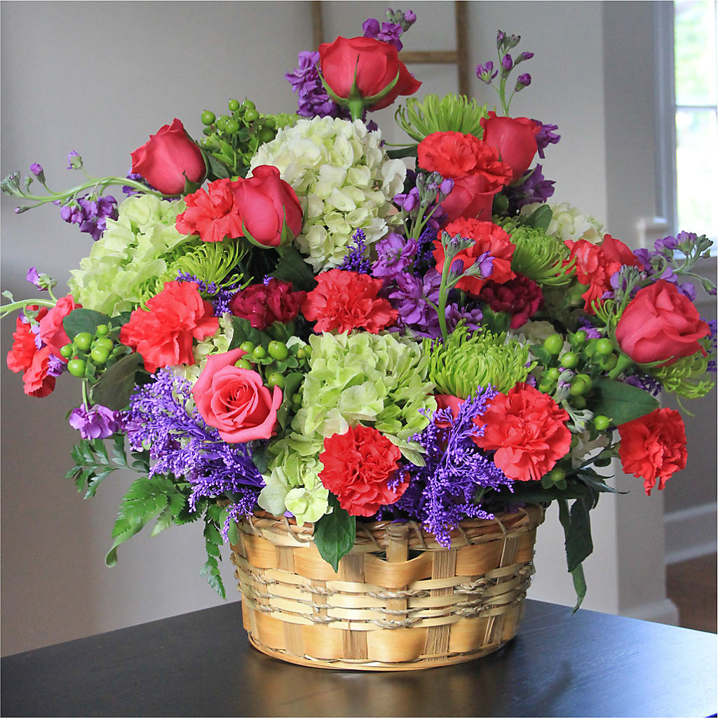 Warm Embrace Arrangement –  Balloon Creations By Maria And Flower, Wilmington DE