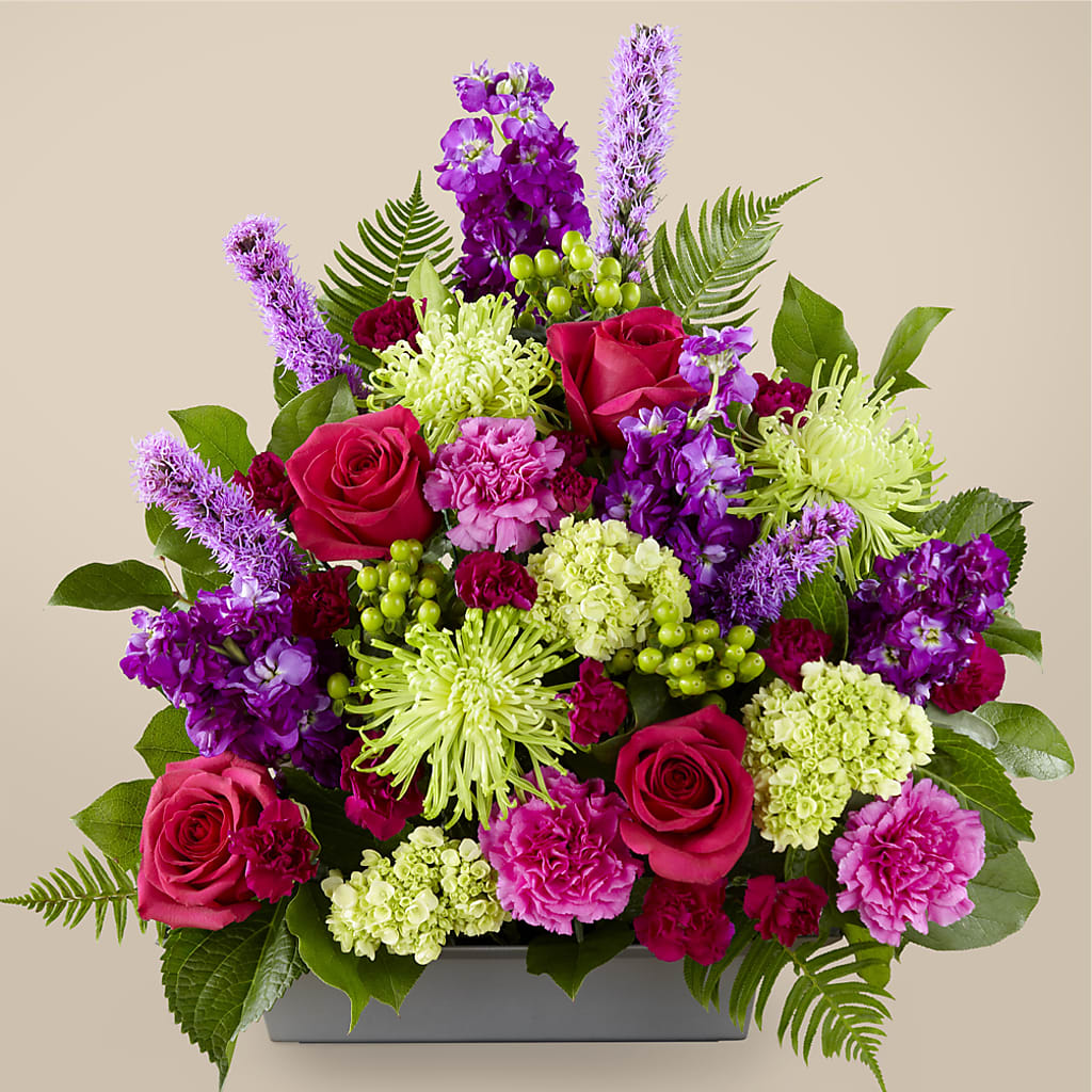 Warm Embrace Arrangement –  Balloon Creations By Maria And Flower, Wilmington DE