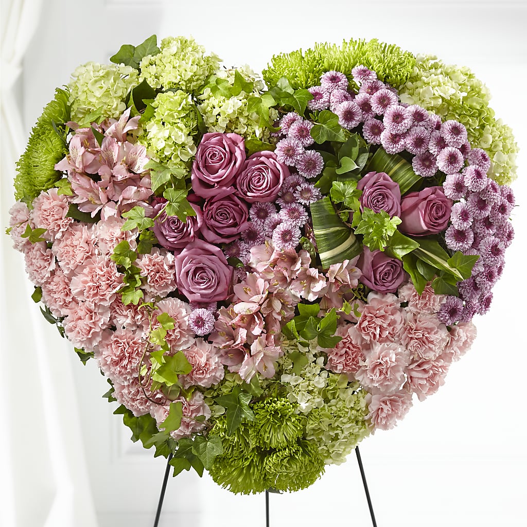 Heartwarming Standing Heart –  Balloon Creations By Maria And Flower, Wilmington DE