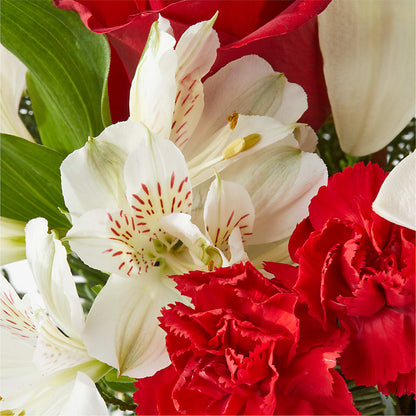 Holiday Season Bouquet –  Balloon Creations By Maria And Flower, Wilmington DE