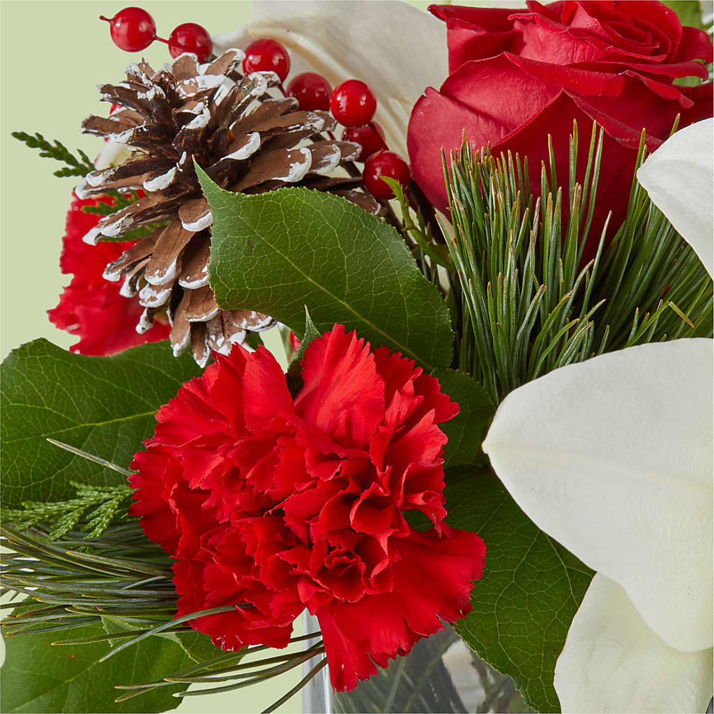 Glistening Icicles Bouquet –  Balloon Creations By Maria And Flower, Wilmington DE