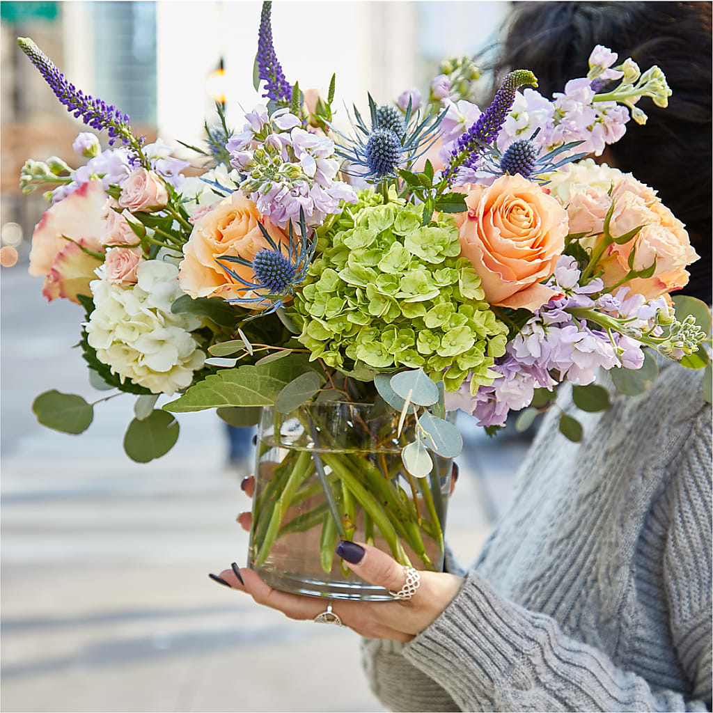 Porch Swing Bouquet –  Balloon Creations By Maria And Flower, Wilmington DE