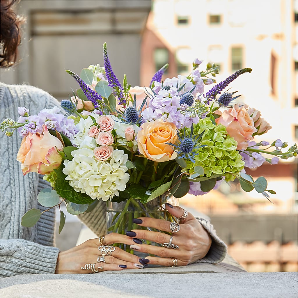 Porch Swing Bouquet –  Balloon Creations By Maria And Flower, Wilmington DE