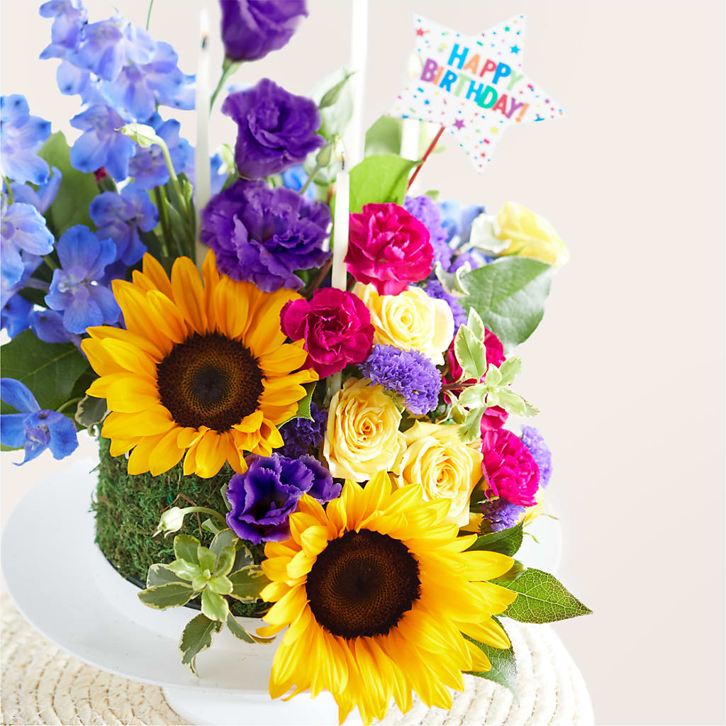 Star of the Day Floral Cake –  Balloon Creations By Maria And Flower, Wilmington DE