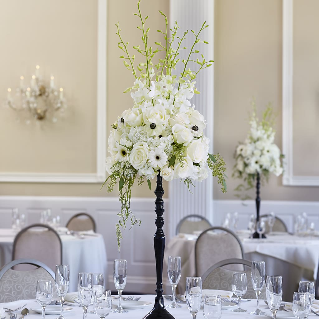 Regency Centerpiece –  Balloon Creations By Maria And Flower, Wilmington DE