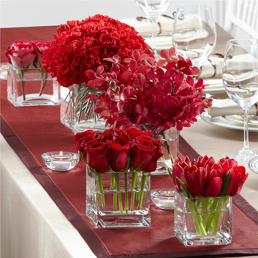 Modern Grace Centerpiece –  Balloon Creations By Maria And Flower, Wilmington DE